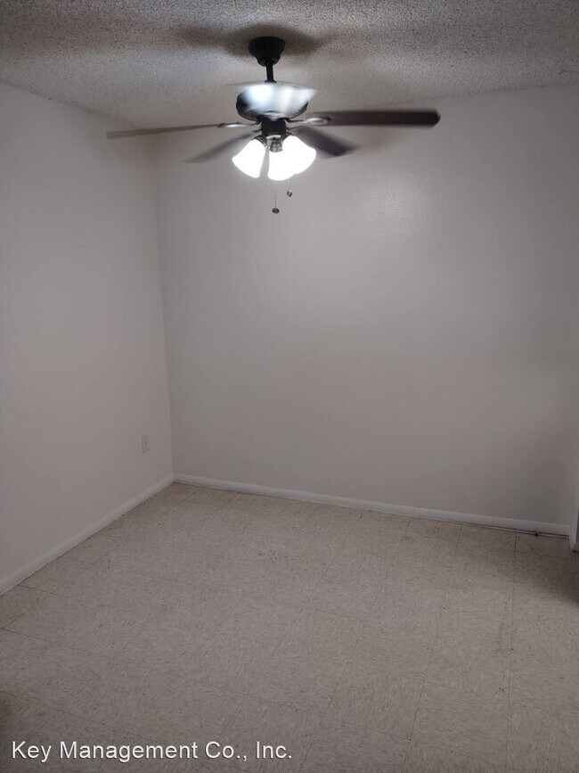 Foto del edificio - 2 br, 1 bath House - 6010 W. Golden Lane
