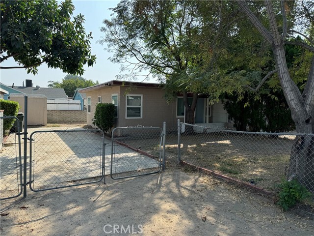 Primary Photo - 233 Edgerton Dr