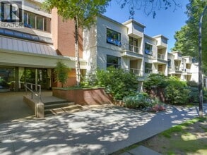 Building Photo - 1350-1350 Comox St