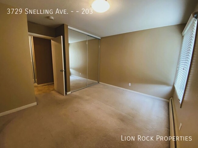 Foto del edificio - Tranquil Living on Snelling Ave for $975/m...