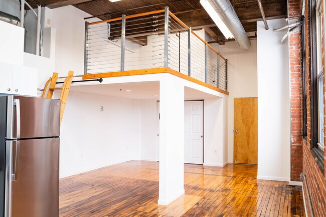 Loft - Áreas de estar y de dormir - Parkville Hartford Apartments