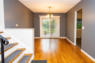 Building Photo - 36 Brendan Cir