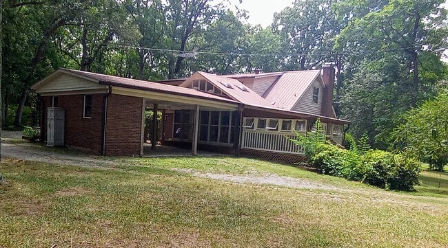 Foto del edificio - 416 Old Williams Rd