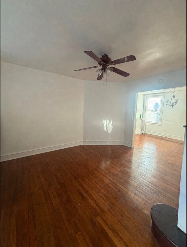 Photo - 5810 N American St (Philadelphia, PA) House
