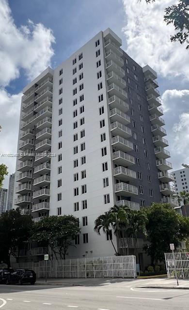 Primary Photo - 800 N Miami Ave