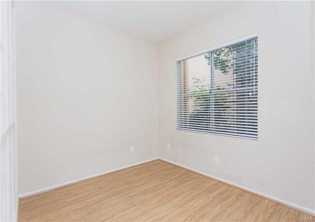 Building Photo - 2772 N Blackburn Dr