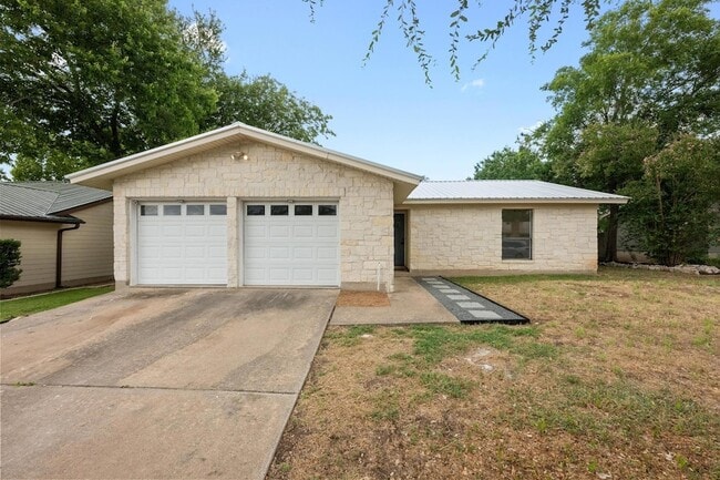 Building Photo - 3807 Rolling Hill