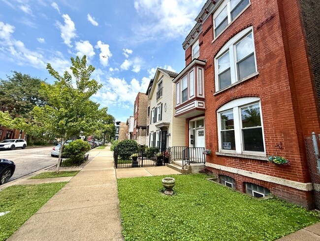 Building Photo - 3133 S Princeton Ave