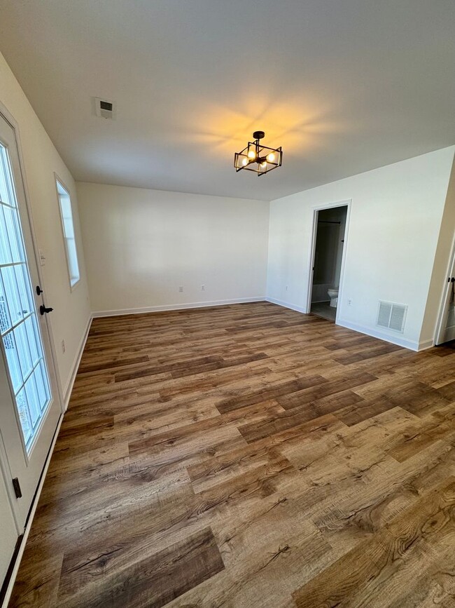 Building Photo - Brand New  END UNIT Townhouse For Rent in ...