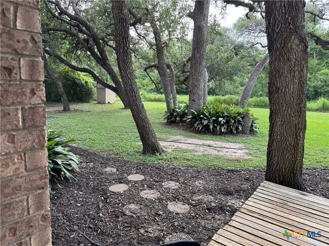 Foto del edificio - 778 Live Oak Dr