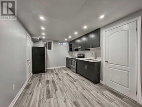 Building Photo - 130 Orr Dr