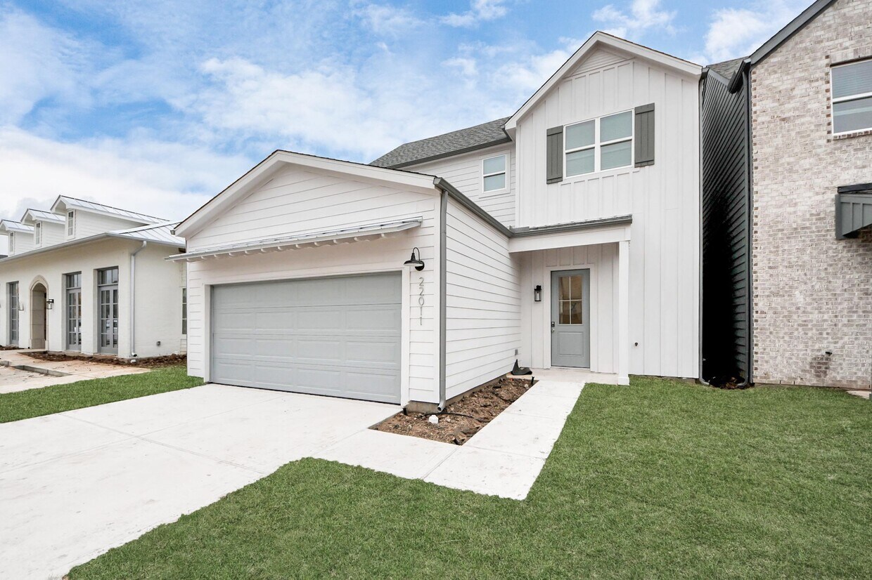 Primary Photo - 7318 Leighton Mdw Ln