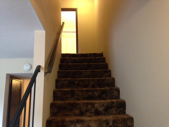 Building Photo - 4609 W Millbrook Dr