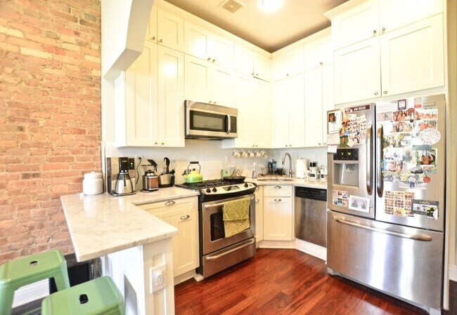 Foto del edificio - 382 Greene Ave