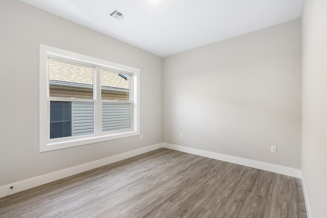 Building Photo - 6108 Fillmore Pl