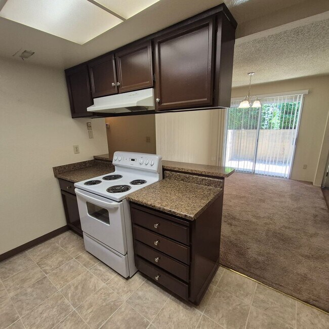 Building Photo - 3332 Jayanne Way