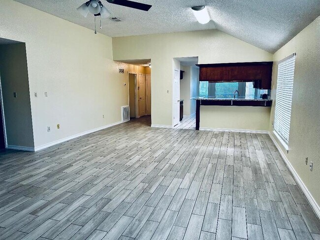 Building Photo - 12726 Stillington Dr