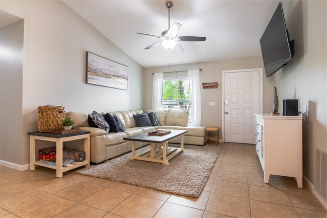 Building Photo - 888 Florida Pky
