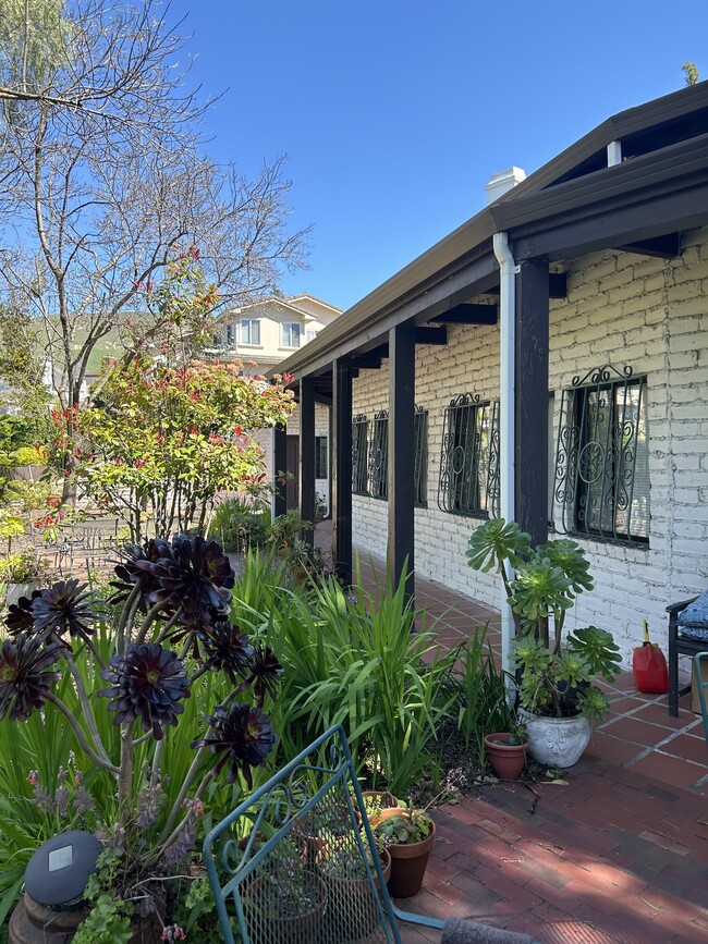 Photo - 505 Durham Rd House