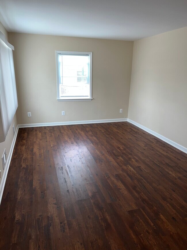 Foto del edificio - 3802 Thornwood Rd