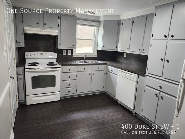 Building Photo - 400 Duke St SW