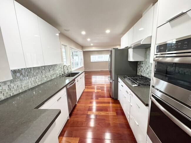 Foto del edificio - Perfect Shape Pleasanton Single Family Home in Val Vista neighborhood