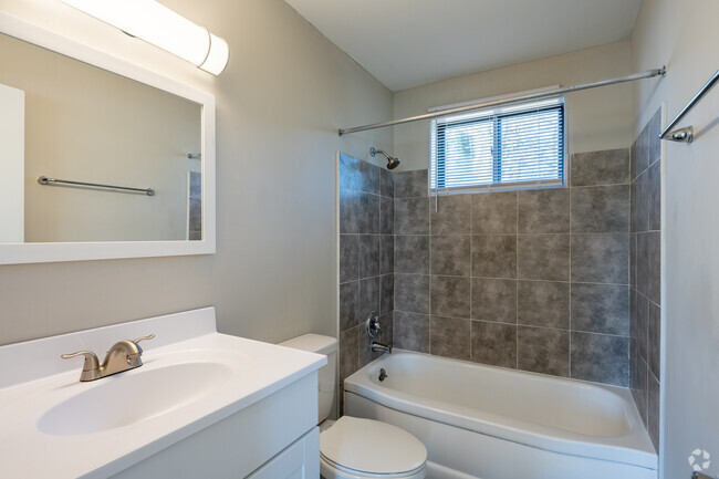 2BR, 1BA - Bathroom - Bramblewood Apartments