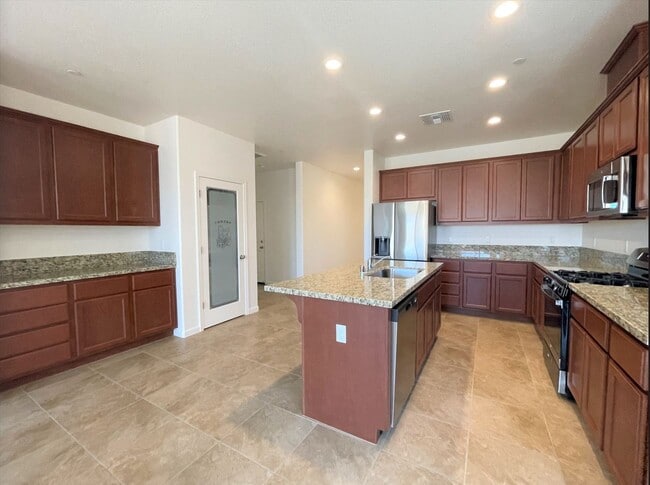 Building Photo - 4427 Andrea Dr