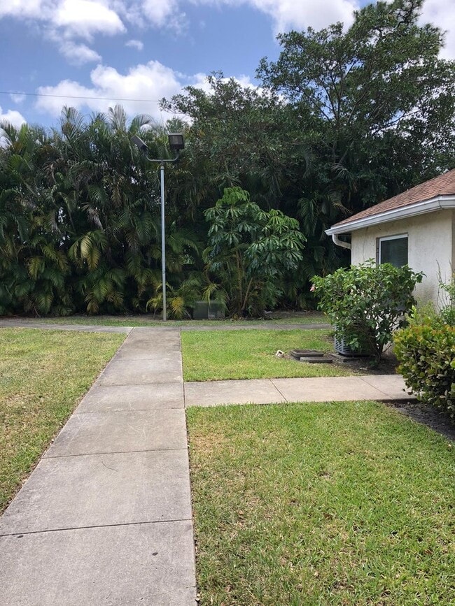 Building Photo - 5060 Sanctuary Way
