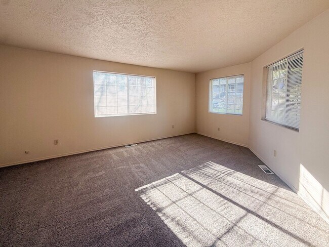 Foto del edificio - 3200 Lorian Ln SE