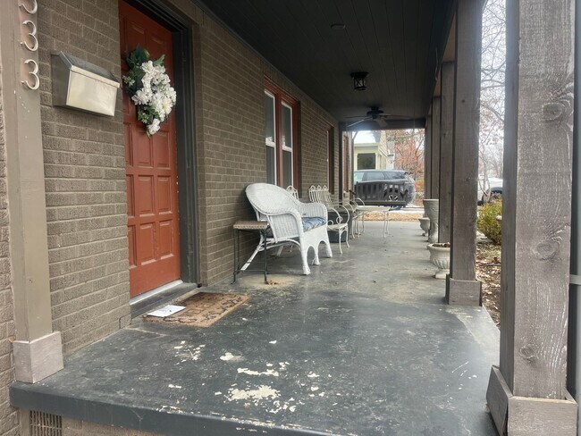 Foto del edificio - Beautifully renovated Midtown charmer