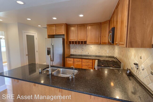 Foto del edificio - 4 br, 2 bath House - 891 Tallman Ct
