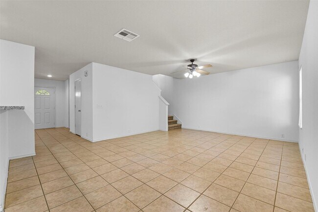 Building Photo - 822 Grand Plains Dr