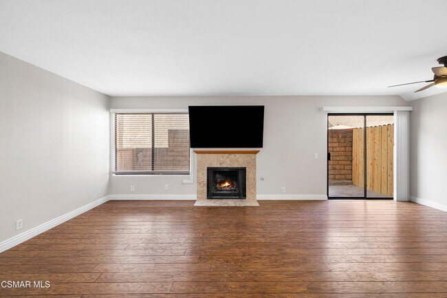 Foto del edificio - 5291 Colodny Dr