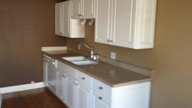 Foto del edificio - 1311 E 1st St