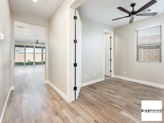 Building Photo - Comfortable home for you