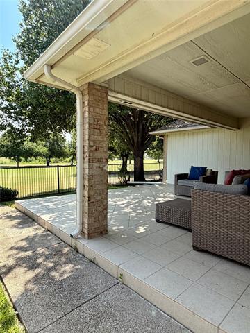 Building Photo - 3212 Laurel Oaks Ct