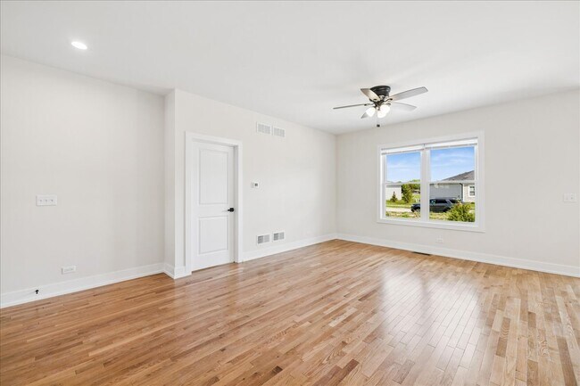 Foto del edificio - 925 Partridge Cir
