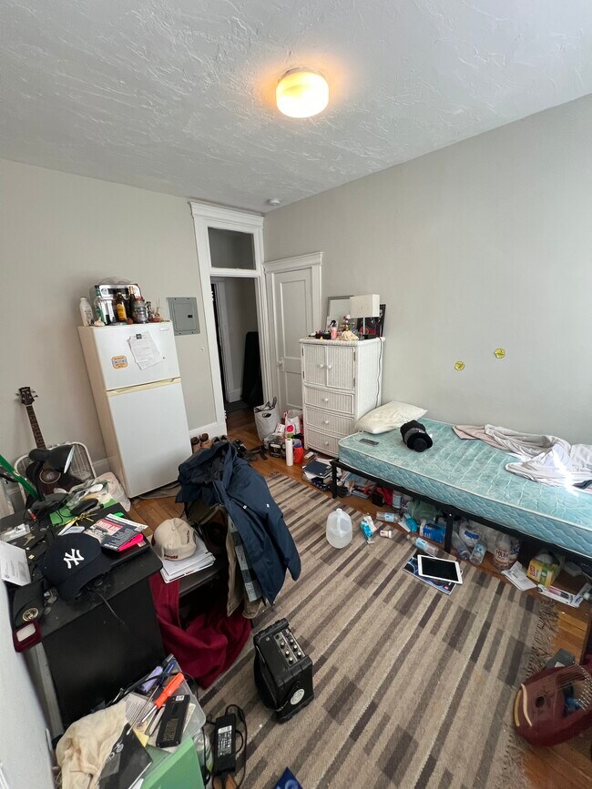 Building Photo - 38 Hemenway St