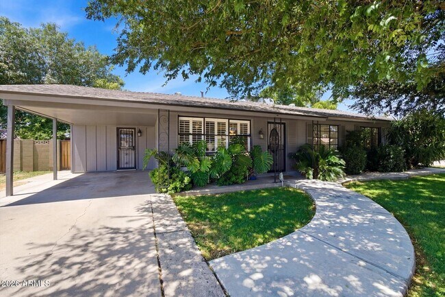 Foto del edificio - 7750 N 17th Dr