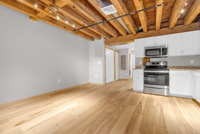 Foto del edificio - 58 13th St