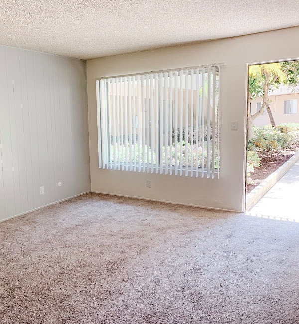 Building Photo - 2670 Mission Village Dr