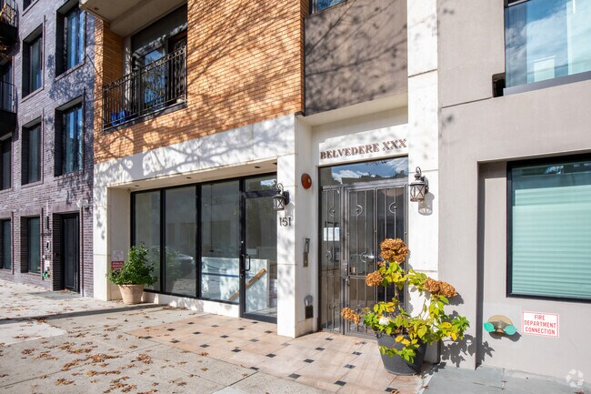 Foto del edificio - 151 Green St