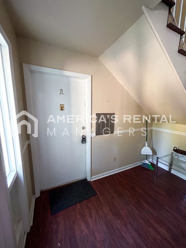 Building Photo - Townhome for Rent in Vestavia Hills, AL!! ...