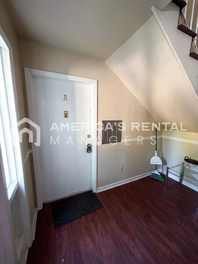 Foto del edificio - Townhome for Rent in Vestavia Hills, AL!! ...