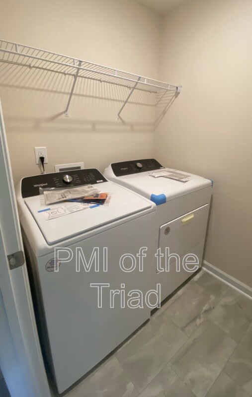 Foto del edificio - 4003 Beckton Trl