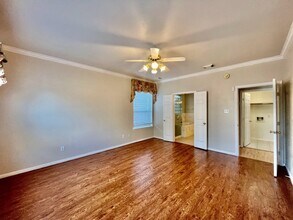 Building Photo - 2339 Plantation Bend Dr