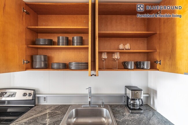 Foto del edificio - 288 106th Ave NE