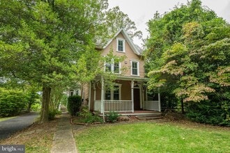 Building Photo - 1280 Bristol Rd