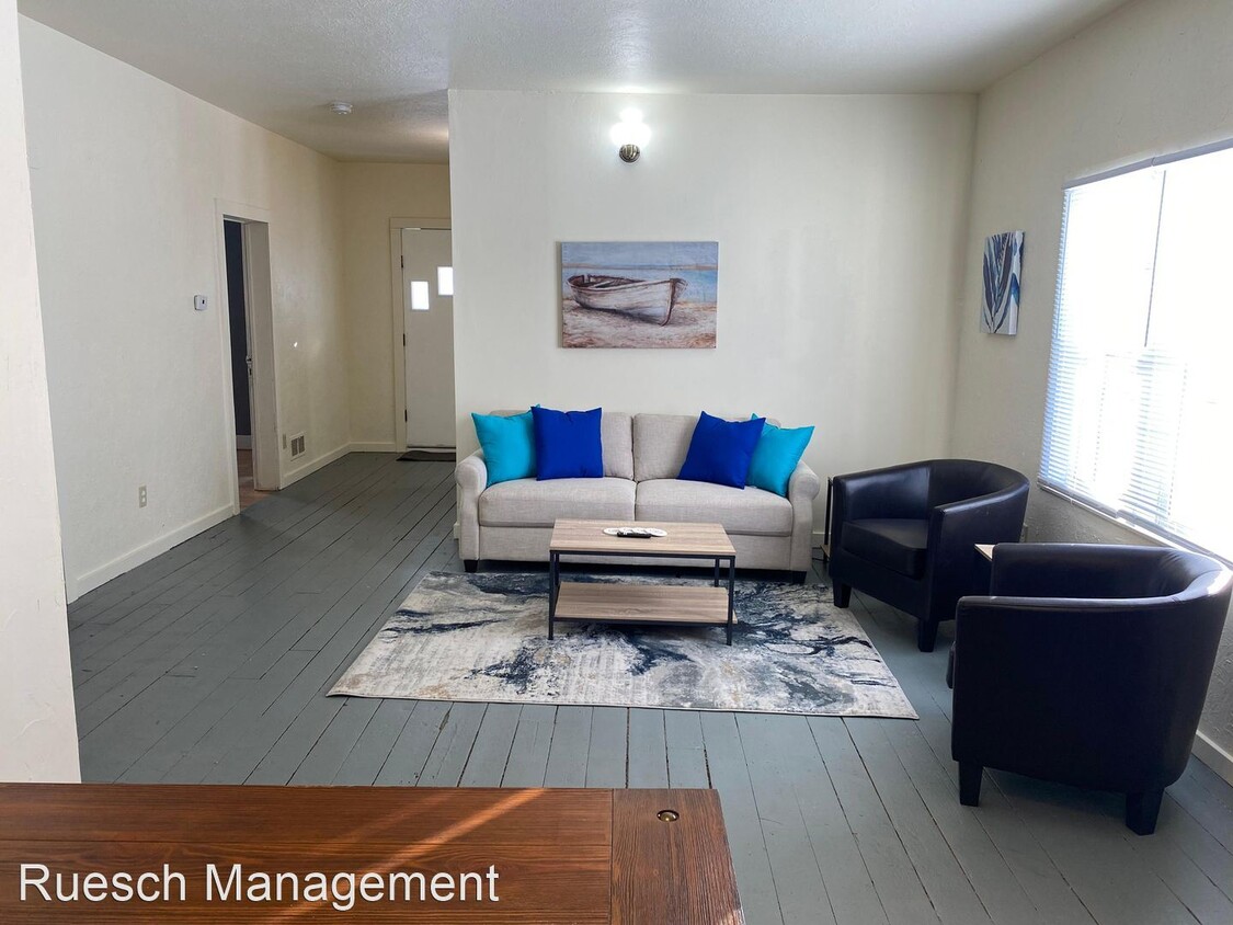 Primary Photo - 3 br, 1 bath House - 627 3rd St